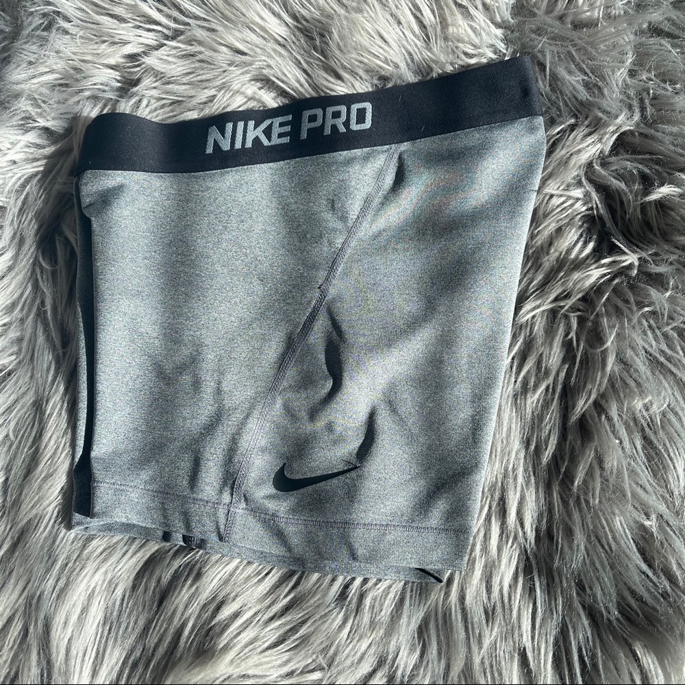 nike pros grey